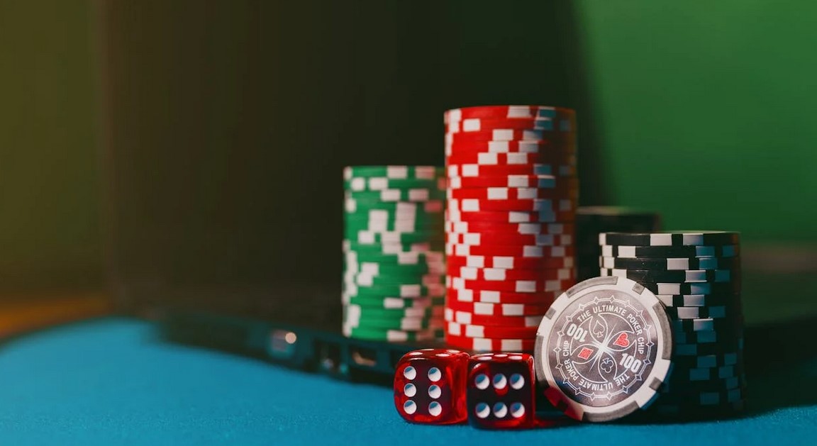 Poker online - how and where to play